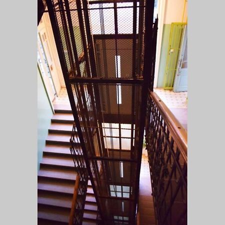 Cosy Apartment Just Next To Parliament Budapeste Exterior foto
