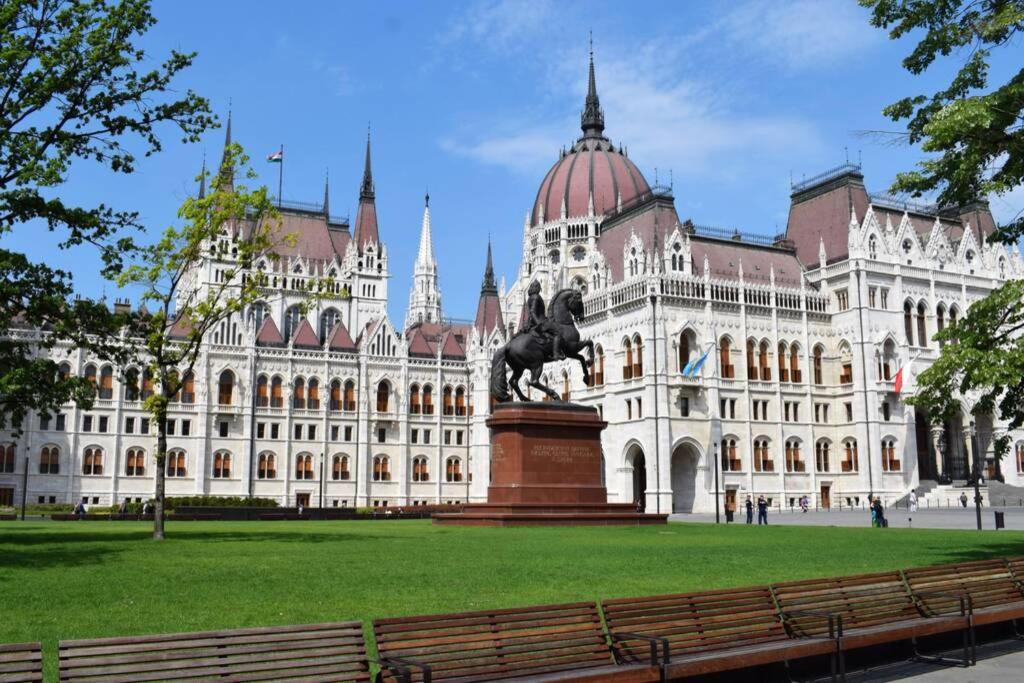 Cosy Apartment Just Next To Parliament Budapeste Exterior foto