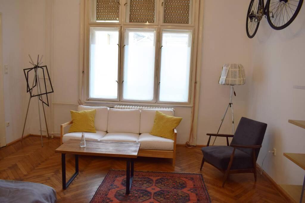 Cosy Apartment Just Next To Parliament Budapeste Exterior foto